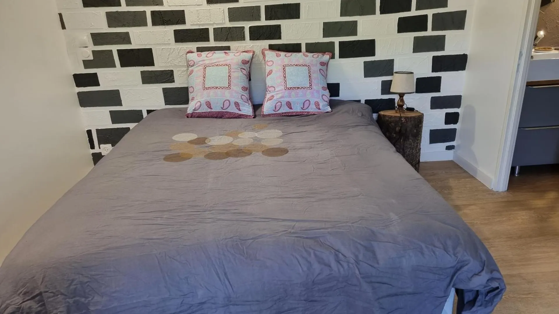 Chez Marilou Bed and Breakfast Arcens